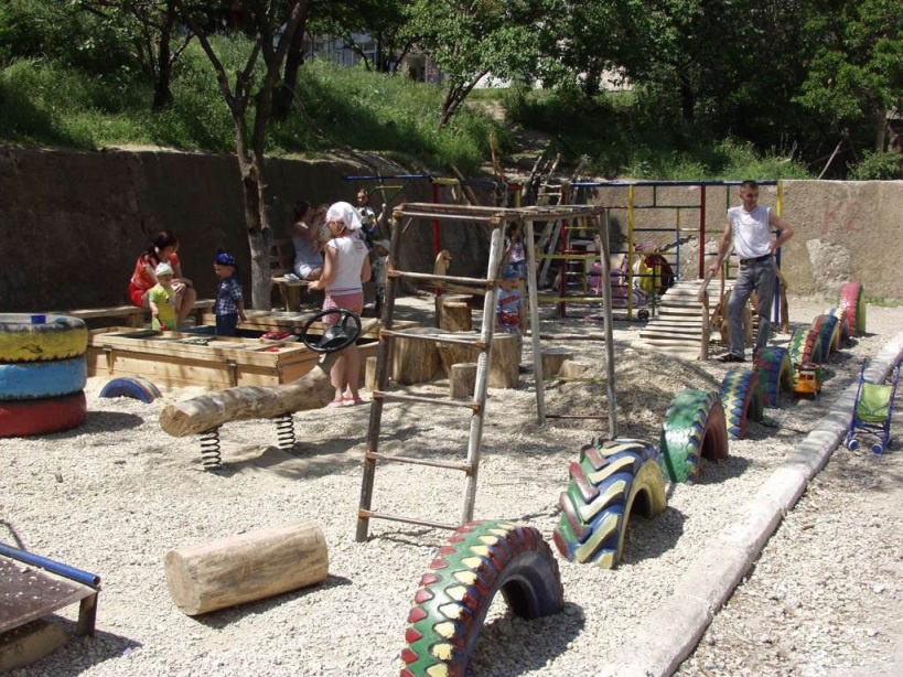 Обустройство: Детские игровые площадки для дачи