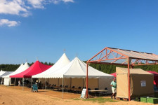 Тенты и металлоконструкции: прочное укрытие для бизнеса, праздников и повседневных задач