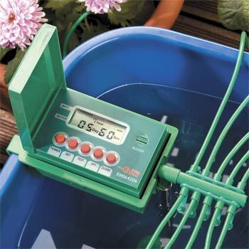 Техника и инструменты для дачи: Автоматический полив домашних растений