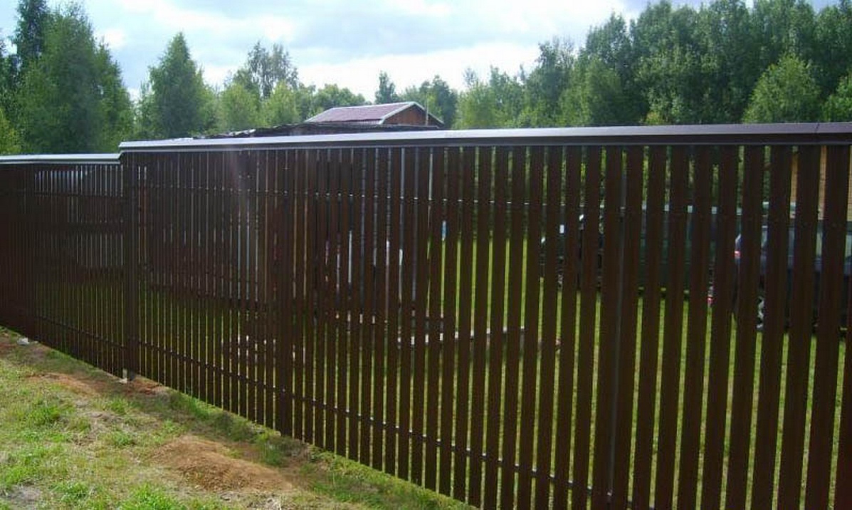 Обустройство: Забор металлический своими руками