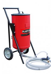 Пескоструйный аппарат – мастер по очистке