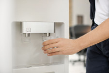 Ремонт гидравлической части: замена баков, кранов, трубок, устранение протечек