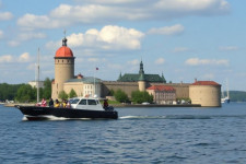 Экскурсия на теплоходе по фортам Кронштадта: морская прогулка с историей и видом на Петербург