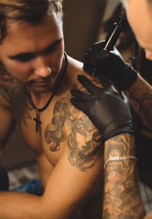 Какую студию татуировки выбрать?