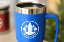 Термокружка с логотипом. Простой подарок с долгим эффектом