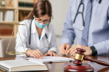 Поборы в морге: за что мы обязаны платить, а что государство делает бесплатно?