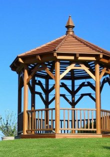 Деревянная беседка: как выбрать, построить и сделать уютным уголком для отдыха