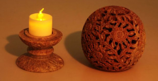 Какой подсвечник подарить друзьям?