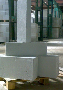 Бетон, газоблоки и путь к прочному дому: Подробный обзор цен на ячеистый бетон M500