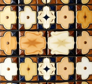 Метлахская плитка: наследие XIX века, которое можно ходить и жить