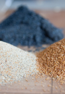 Главные отличия природного и искусственного песка