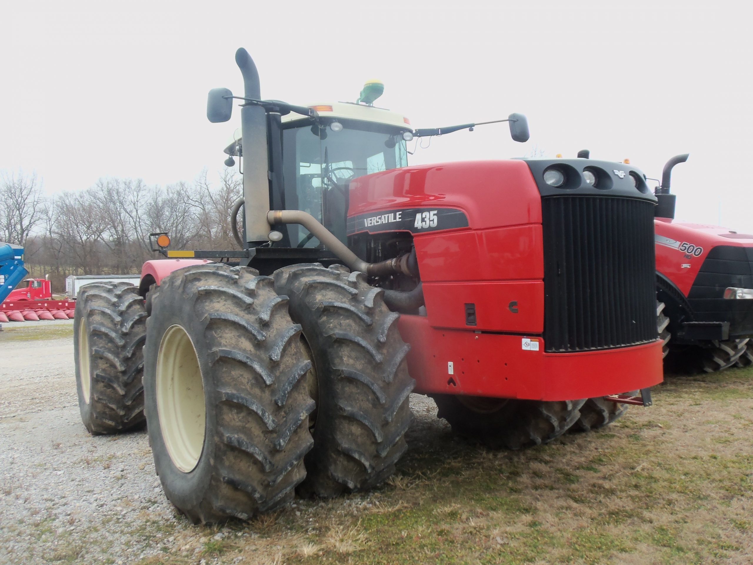 Где подобрать запчасти к трактору buhler versatile 435?