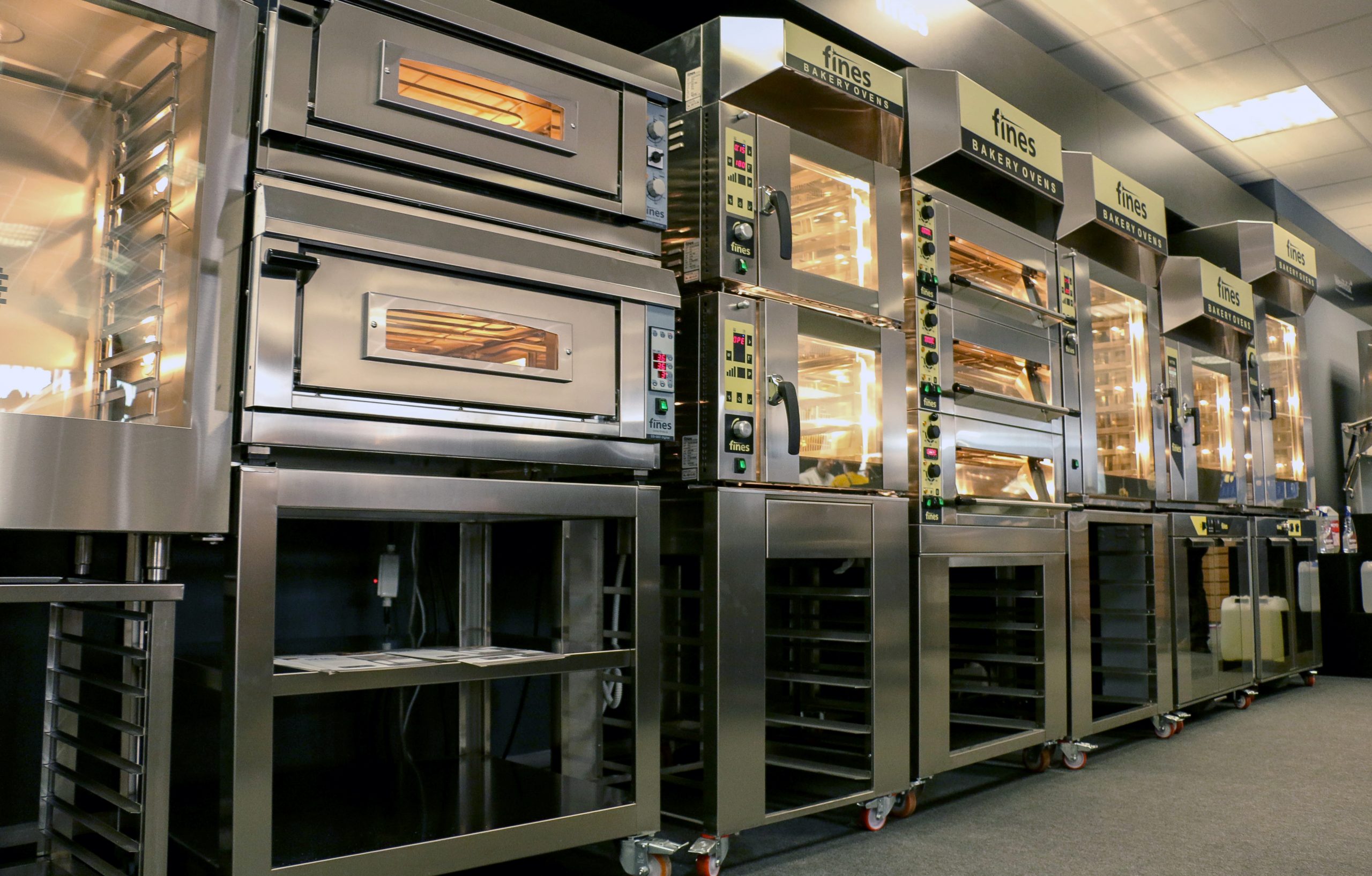 Пекарское оборудование: ключевые инструменты для создания превосходных выпечек